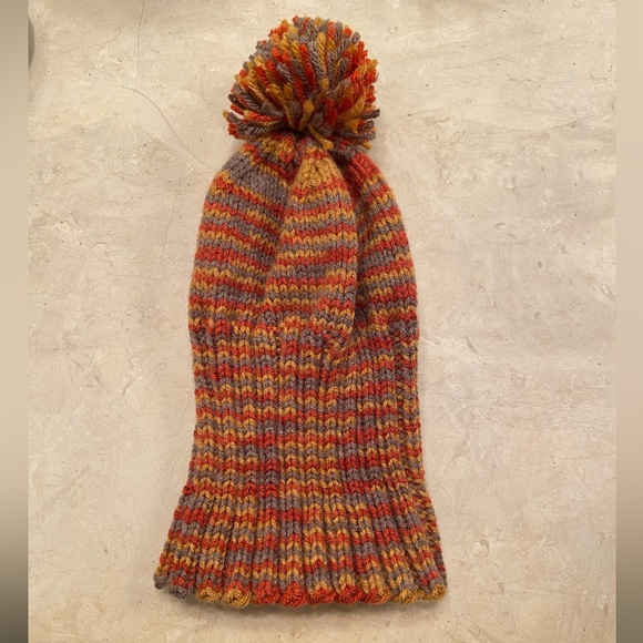 🆕 Hand-Knit Beanie with Puff Ball - Orange, Yellow, Gray-Purple - Picture 6 of 7